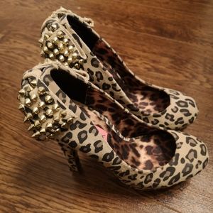 Leopard Betsey Johnson Heels
